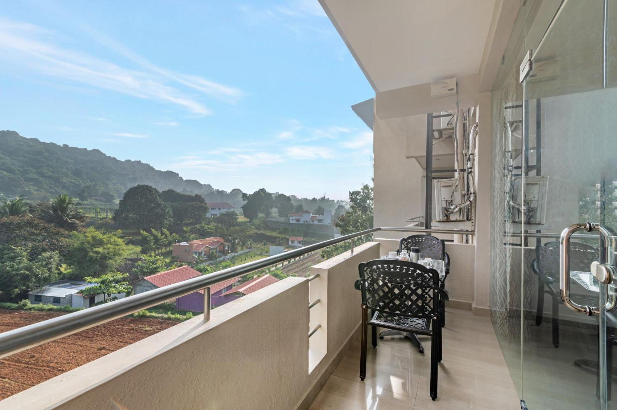 Sterling Yelagiri Hotel Exterior photo